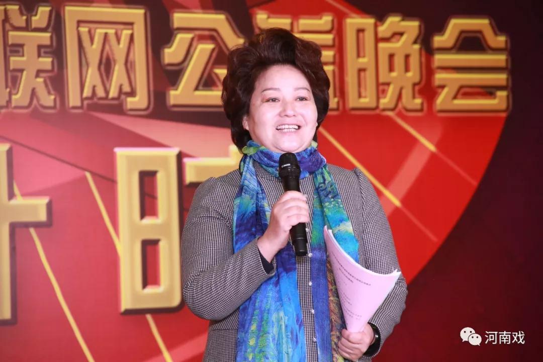總導(dǎo)演、國家一級導(dǎo)演張建萍介紹尋找稀有劇種傳承人以及目前活動推進(jìn)情況