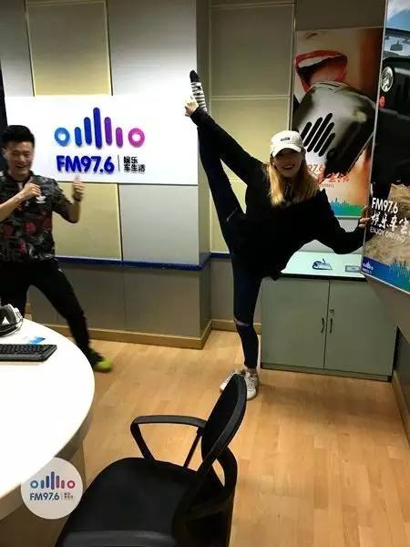 哇哦！都是帶功夫滴美人兒！