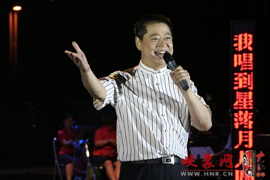 國(guó)家一級(jí)演員、河南省曲劇團(tuán)團(tuán)長(zhǎng)孟祥禮演唱《你家在哪里》