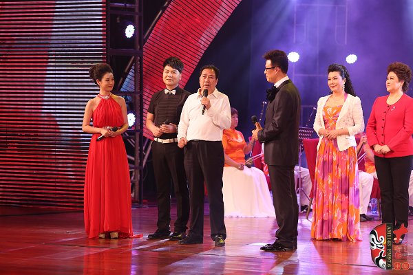 采訪中國(guó)劇協(xié)副主席、河南省劇協(xié)主席、河南省豫劇院院長(zhǎng)李樹(shù)建