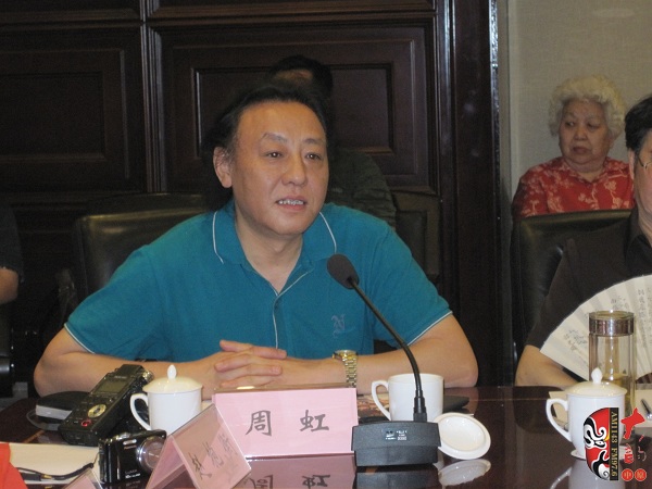 河南省音樂家協(xié)會主席、著名作曲家周虹