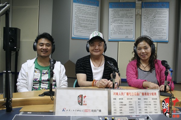 河南方言話語《老湯》主演、著名青年表演藝術(shù)家范軍等正在直播中。。。