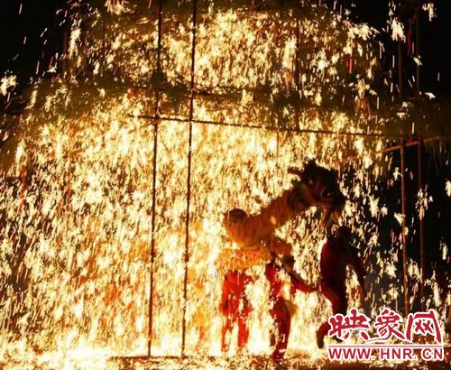 確山鐵花將登上萬眾矚目的春晚舞臺！
