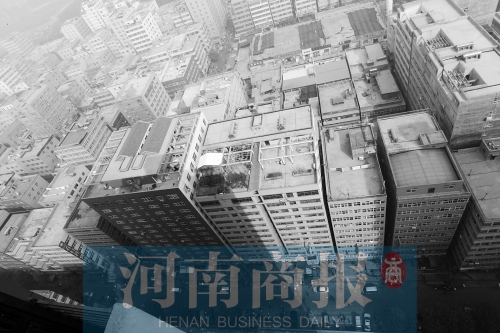 鳥瞰鄭州某城中村，密密麻麻全是樓 記者 鄧萬里/攝