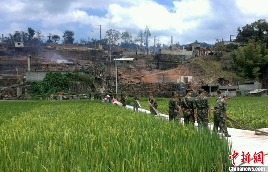 圖為火災(zāi)現(xiàn)場(chǎng)。沫浠 攝 圖片來源：CFP視覺中國(guó)