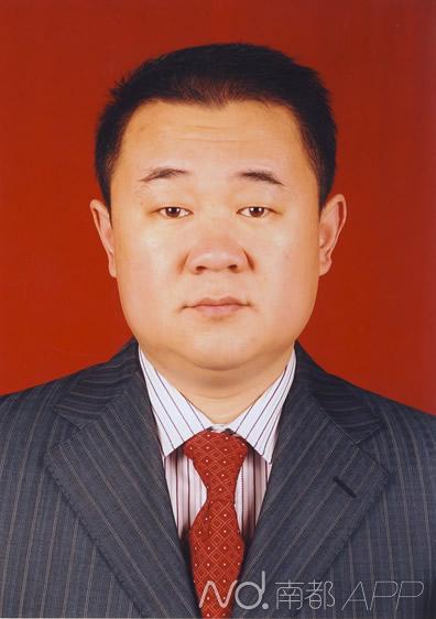 慶安副縣長被曝學(xué)歷造假、妻子吃空餉 紀(jì)委介入