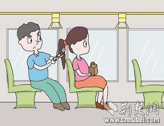 公汽上偷剪女子頭發(fā)。