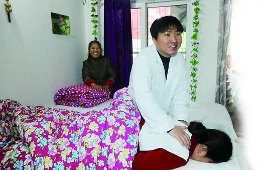從失明絕望到振作開店，盲小伙陳冬經(jīng)歷重生