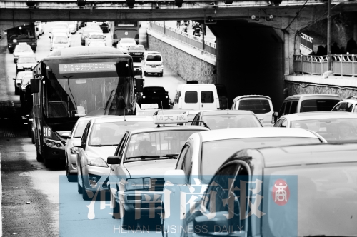 鄭州市機(jī)動(dòng)車(chē)排氣污染防治管理辦法12月1日起實(shí)施