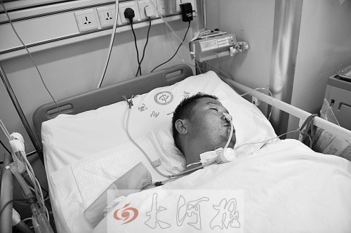 姚戰(zhàn)標(biāo)因甲烷中毒，大腦受到損害，重度昏迷。