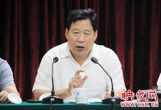 河南省愛心基金會理事長張世軍講話。