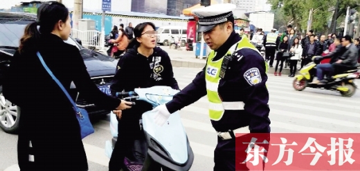昨日，鄭州市交巡警“百日行動”首日