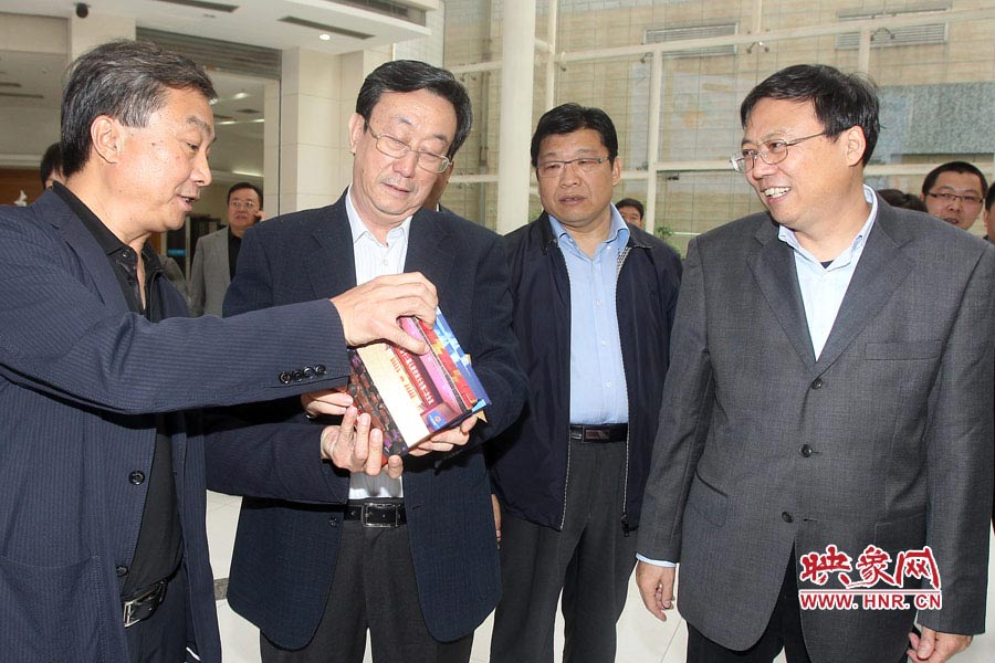 河南省委書記、省人大常委會主任郭庚茂視察河南電視臺 東方今報記者沈翔 劉棟杰/攝