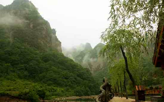 雨后蟒河，美到窒息，這個feel倍爽!