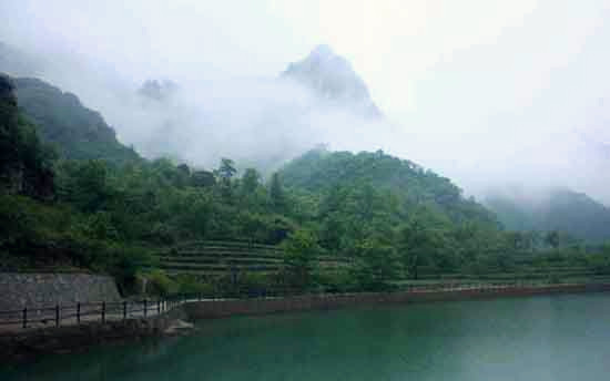 雨后蟒河，美到窒息，這個feel倍爽!