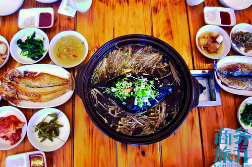 島上著名的養(yǎng)生大餐。