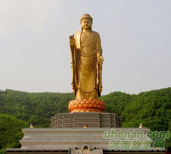 深秋去堯山賞紅葉、泡溫泉、拜大佛