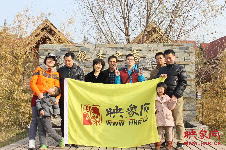 來張小合影，好多朋友都在其他地方玩，已經(jīng)嗨的叫不回來……