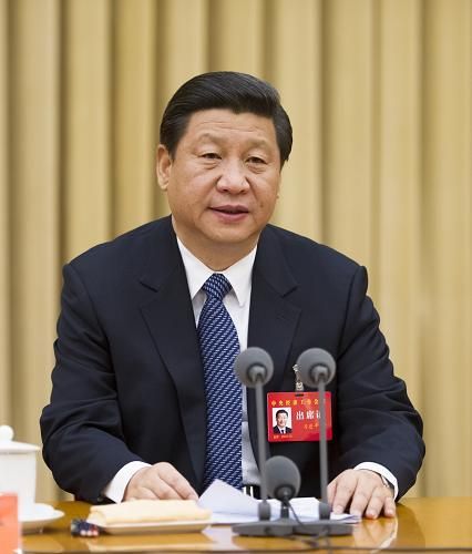12月15日至16日，中央經(jīng)濟(jì)工作會(huì)議在北京舉行。中共中央總書記、中央軍委主席習(xí)近平發(fā)表重要講話。溫家寶、李克強(qiáng)、張德江、俞正聲、劉云山、王岐山、張高麗出席會(huì)議。新華社記者李學(xué)仁攝