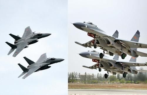 29日，中國(guó)空軍查證了進(jìn)入東海防空識(shí)別區(qū)的美日軍機(jī)，左圖為進(jìn)入防空識(shí)別區(qū)的日本F-15戰(zhàn)機(jī)(資料圖)，右圖為當(dāng)天起飛的中國(guó)殲-11飛機(jī)(資料圖)。