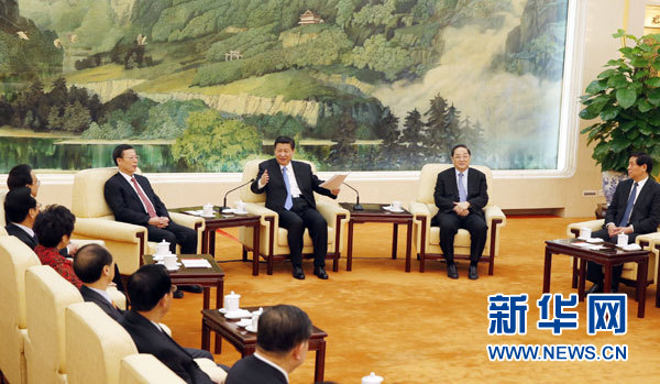 1月22日，習(xí)近平、俞正聲、張高麗等在北京人民大會(huì)堂同黨外人士歡聚一堂，共迎新春。