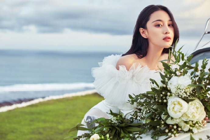 張馨予的婚紗成了淘寶爆款，知道價(jià)格后讓人大跌眼鏡！