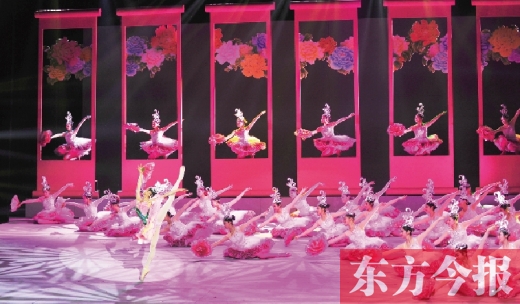 燈光璀璨、歌舞飛旋，昨晚備受矚目的第31屆中國洛陽牡丹文化節(jié)開幕式在洛陽歌劇院上演。