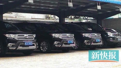 珠海煙草局停車場內(nèi)的三輛漢蘭達(dá)。