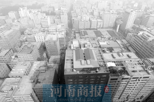 陳寨密密麻麻的出租房，或許將成為歷史  鄧萬(wàn)里/攝