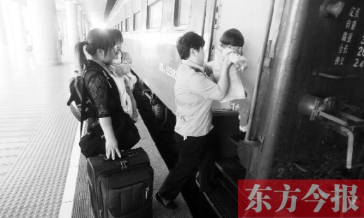 鄭州到溫州的2191/4次列車，是鄭州鐵路局最后一對(duì)綠皮車。