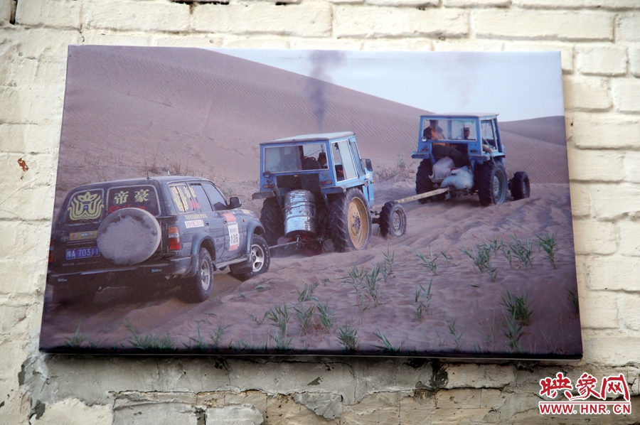 賽車的世界、更是男人的世界。圖為部分參展攝影作品。