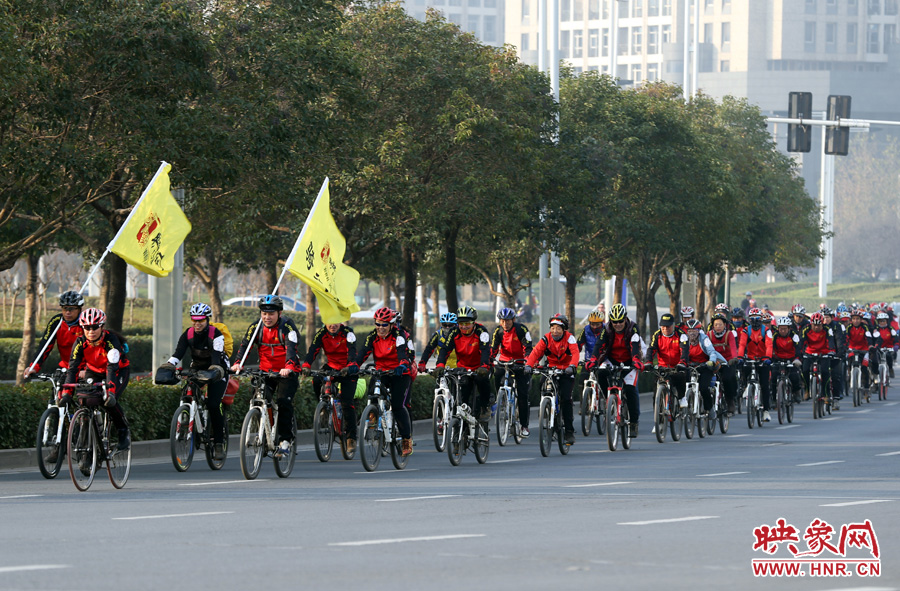 獻(xiàn)愛(ài)心、騎行天下，映象網(wǎng)騎行車(chē)友樂(lè)翻天
