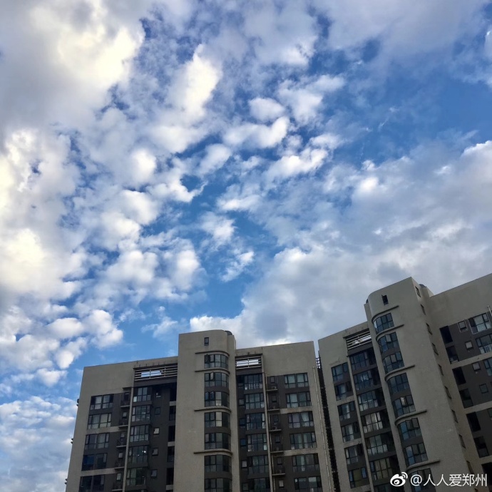 又被鄭州的藍(lán)天刷屏！隨便一拍就是手機壁紙