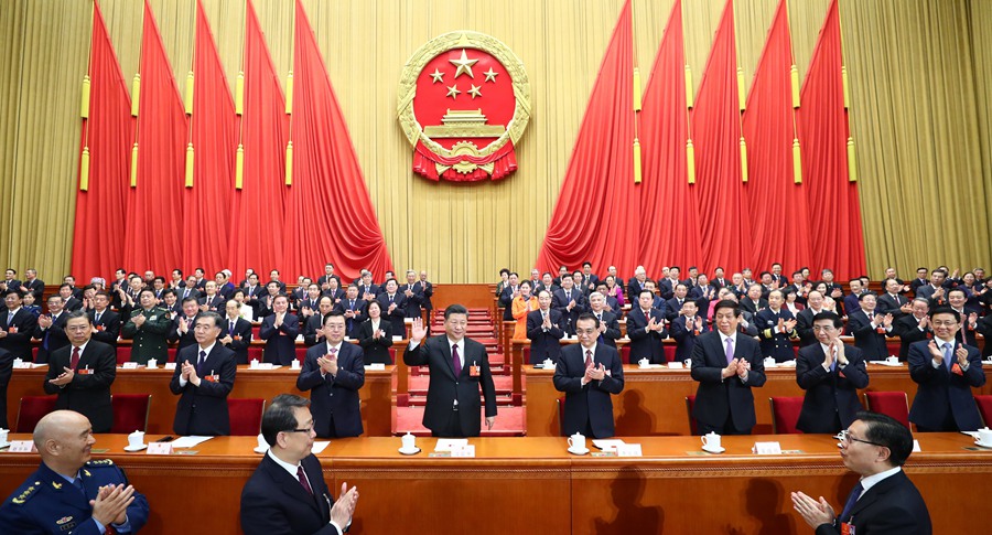 習(xí)近平當(dāng)選國(guó)家主席、中央軍委主席