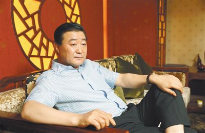 5月26日，張新明在北京接受新京報(bào)記者專訪時(shí)表示，在與華潤(rùn)的合資公司中，他被“邊緣化”了，公司出現(xiàn)了