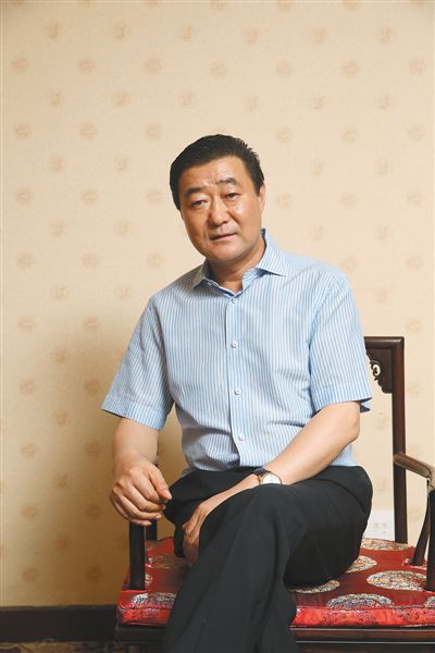 　張新明金業(yè)集團(tuán)董事長(zhǎng)。2002年進(jìn)入焦炭領(lǐng)域。2010年，張新明將金業(yè)煤焦化集團(tuán)部分資產(chǎn)以79億賣