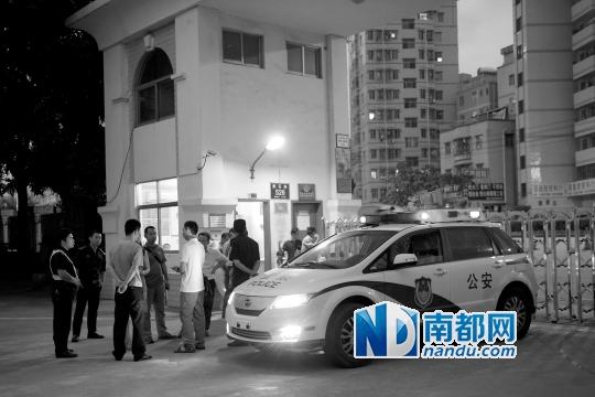 　接人的親戚和校方一度沒談攏,雙方甚至差點(diǎn)鬧到派出所。