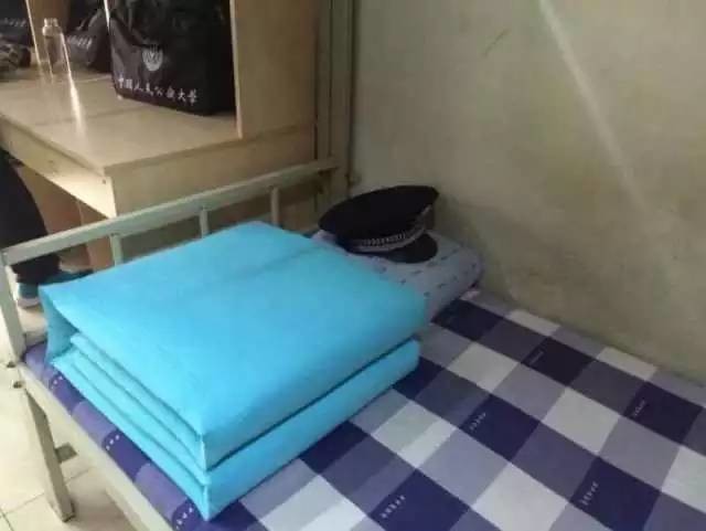 這個(gè)學(xué)校的男生宿舍火了！女同學(xué)都喊著要嫁