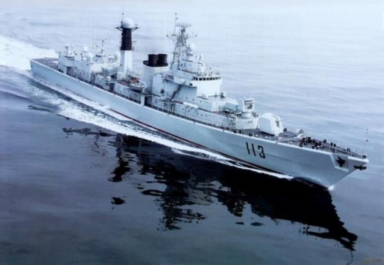 　青島艦是是中國(guó)按照西方現(xiàn)代化標(biāo)準(zhǔn)建造的第一種主力戰(zhàn)艦。