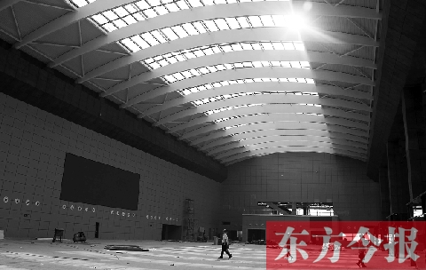 作為高鐵鄭州東站最重要的配套工程，鄭州綜合交通樞紐公路客運站的裝修工作即將完成，預(yù)計今年9月底與鄭州