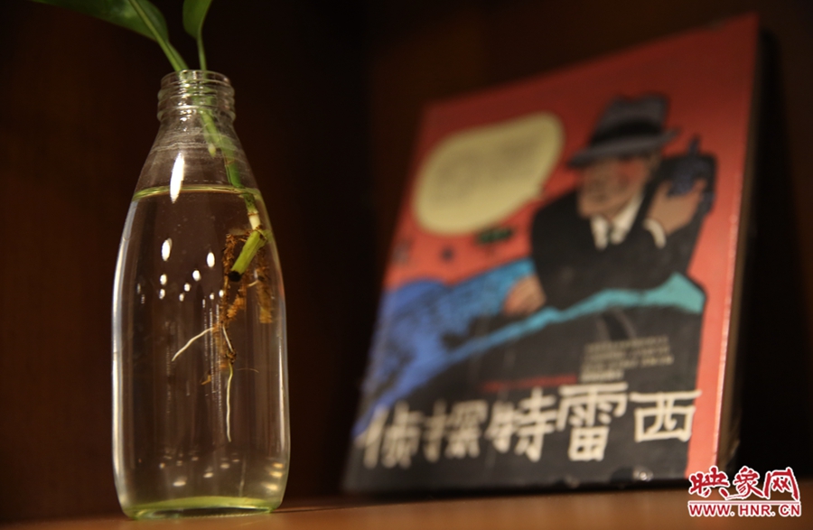 書店內(nèi)的裝飾。