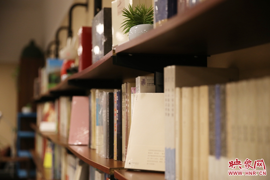 書店內(nèi)的裝飾。